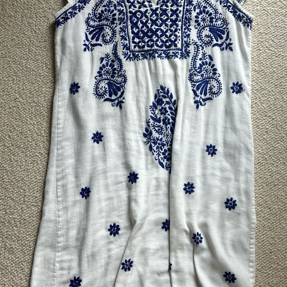 Roller Rabbit White Dress with Blue Embroidery